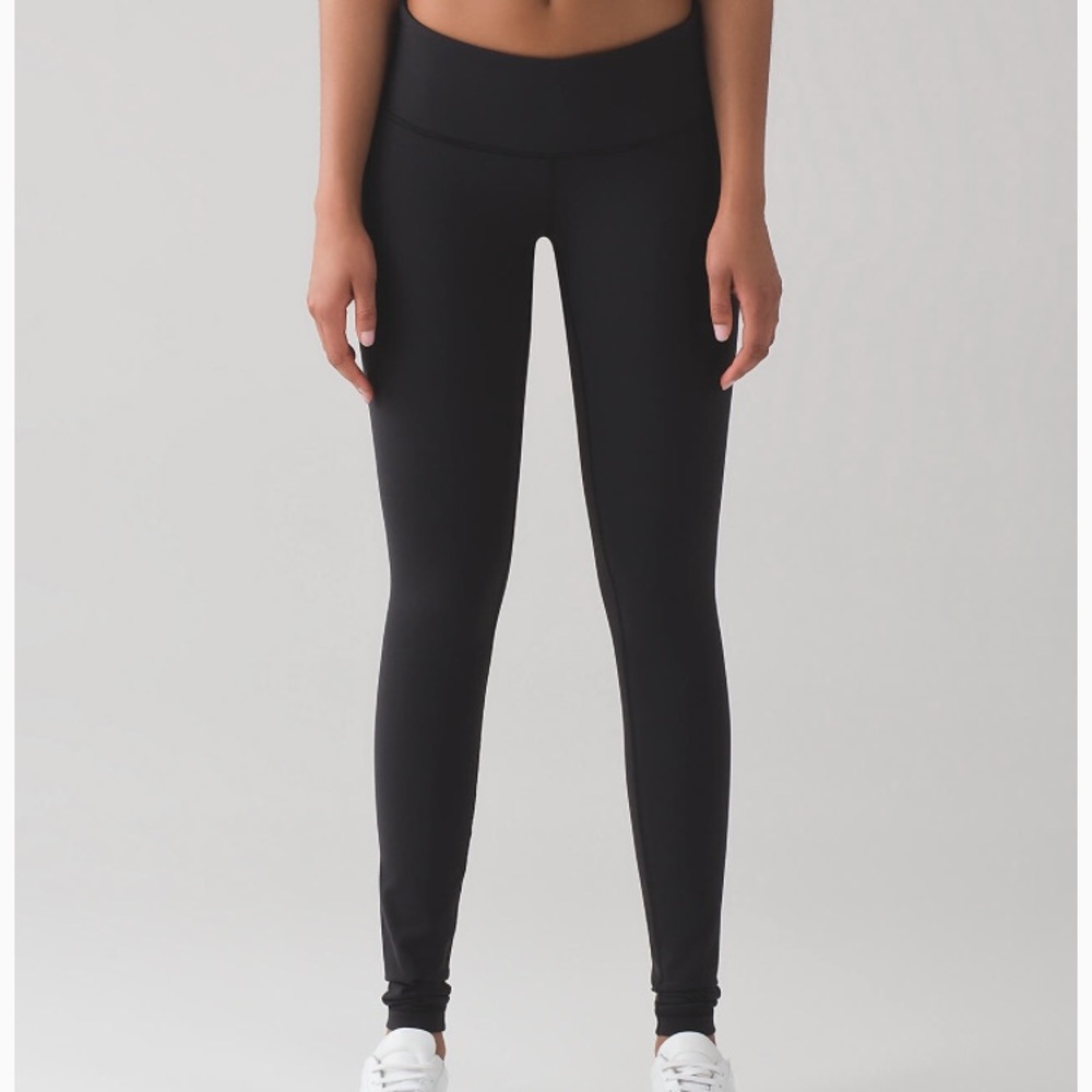 Black Lululemon Wunder Unders